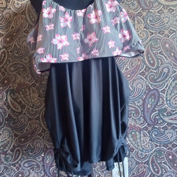 Bathing Suit - Picture 2 of 2